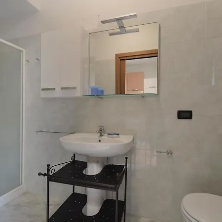 Ur-nest Sant Apollonia * 博洛尼亚